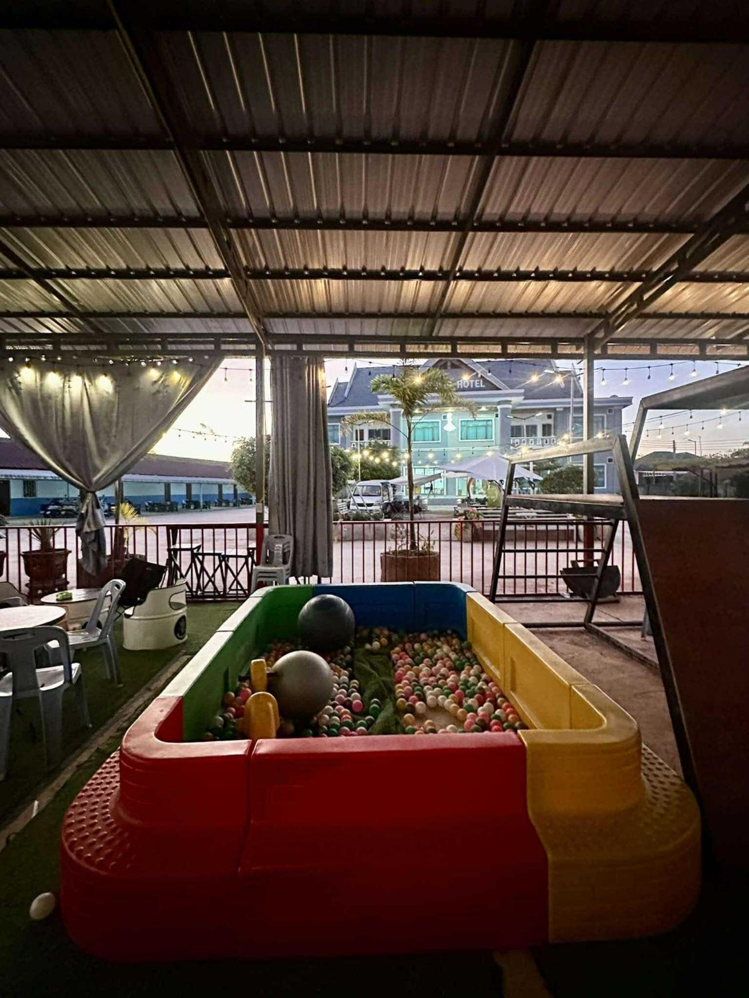 Tulip Hotel Luang Namtha Ngoại thất bức ảnh